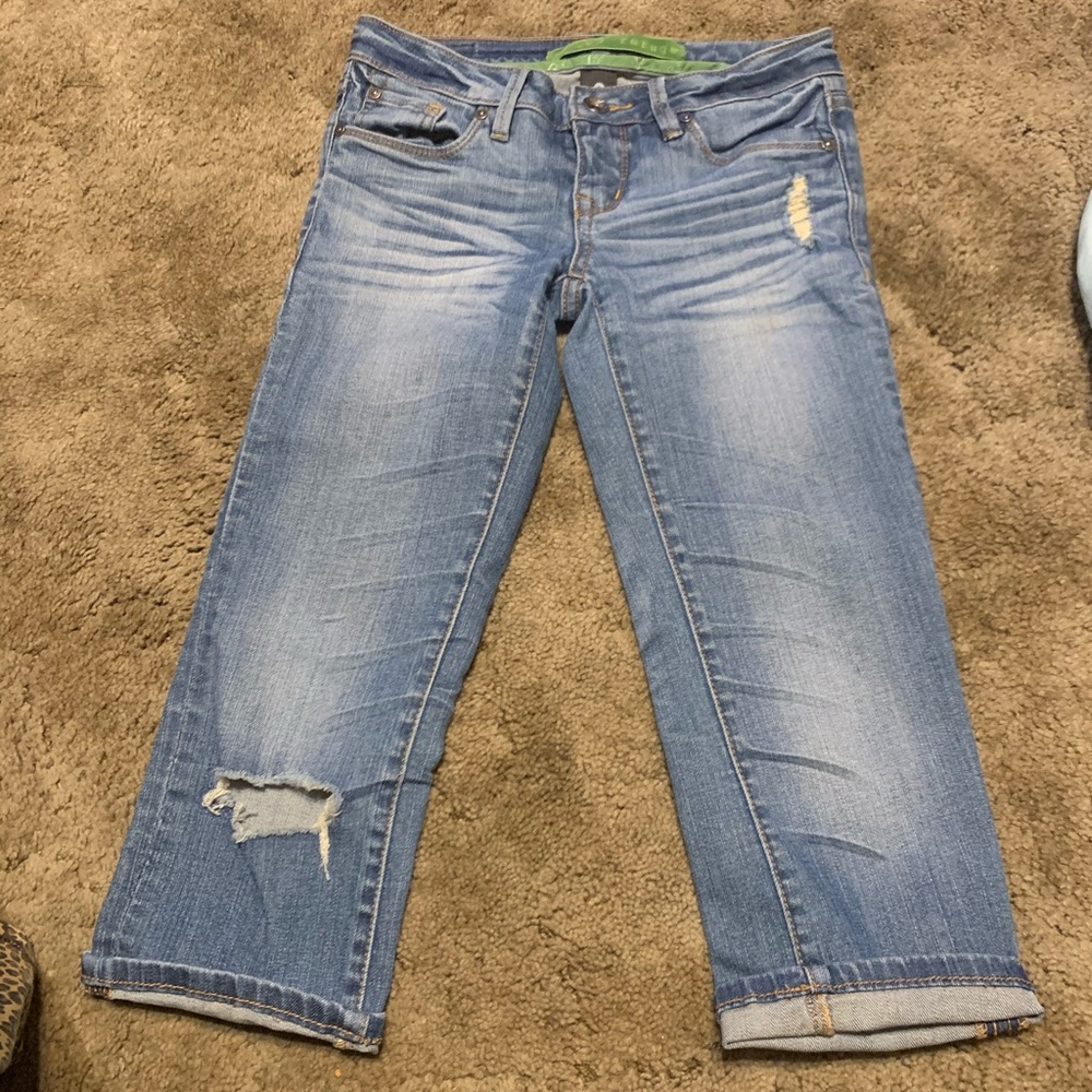 Capris - Picture 1 of 3